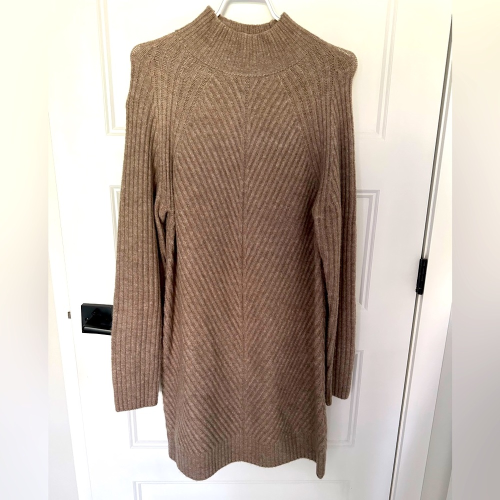 Dynamite whole dress